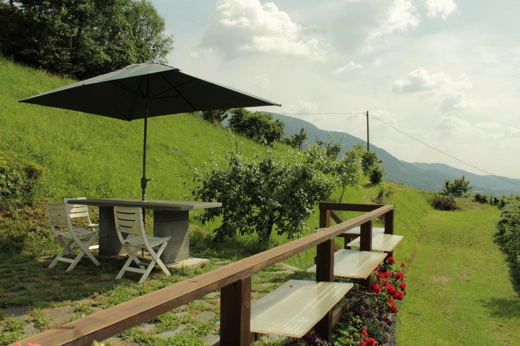 Bed And Breakfast Montino Чене Экстерьер фото